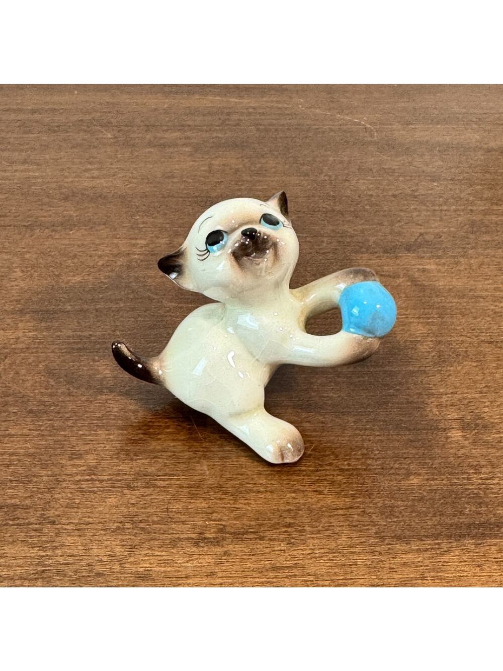 Vintage Freeman McFarlin Cat with Blue Ball Figurine Kitten 2" Miniature 1950